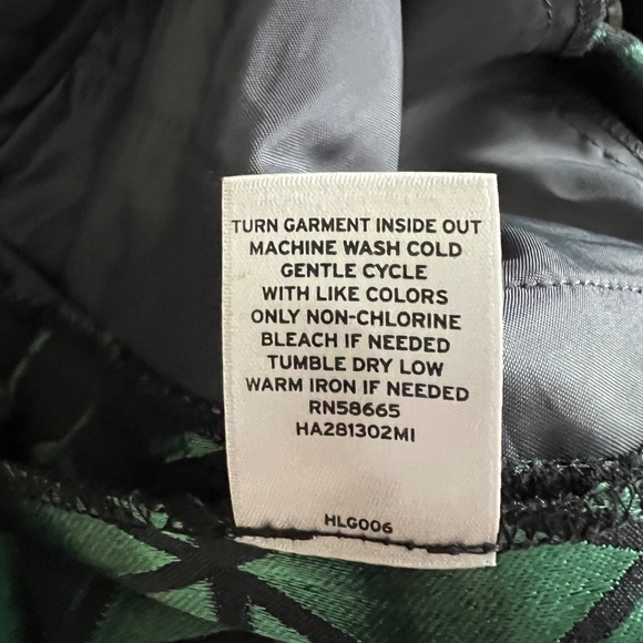 Halogen Women's Quinn Fit Ankle Pants Geo-Metallic Pattern Green Black, Size 10 - Picture 4 of 8